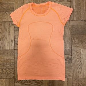 Lululemon Swiftly Tech Short Sleeve Shirt